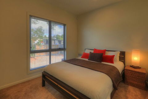 Fairwinds - Essentially Tas - Airlie Beach Holiday 1