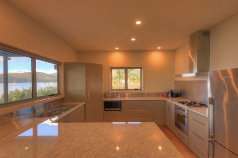 Fairwinds - Essentially Tas - Airlie Beach Holiday 4