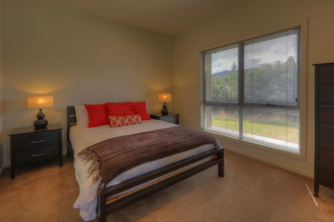 Fairwinds - Essentially Tas - Airlie Beach Holiday 2