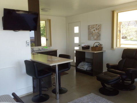 Pelican Point Sanctuary - Airlie Beach Holiday 4
