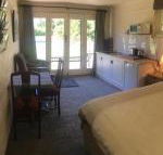 Pierrepoint Accommodation - Airlie Beach Holiday