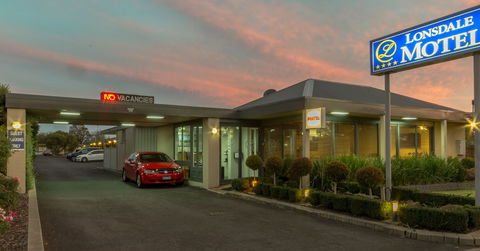 Hamilton Lonsdale Motel - Airlie Beach Holiday 0