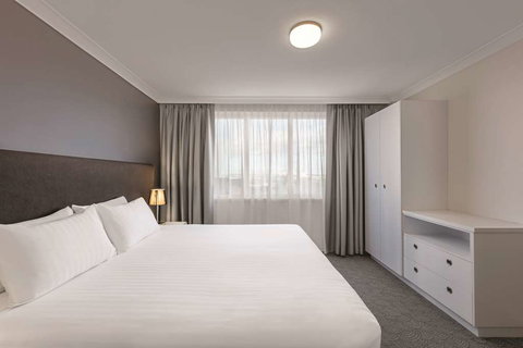 Rendezvous Hotel Perth Central - Airlie Beach Holiday 4