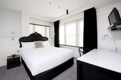 Peppers Gallery Hotel, Canberra - Airlie Beach Holiday 4