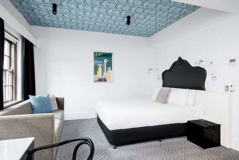 Peppers Gallery Hotel, Canberra - Airlie Beach Holiday 11