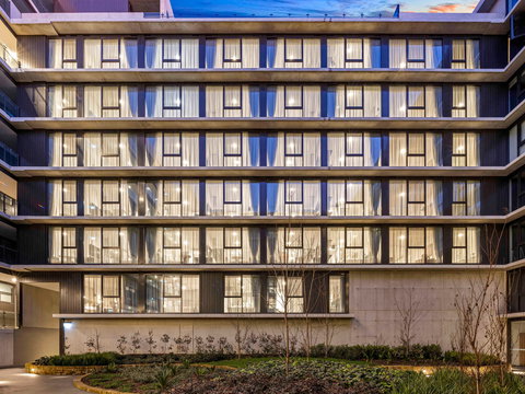 The Sebel Canberra Campbell - Airlie Beach Holiday 0