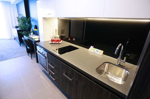 Alex Perry Hotel and Apartments - Airlie Beach Holiday 11