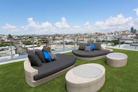 Alex Perry Hotel and Apartments - Airlie Beach Holiday 16