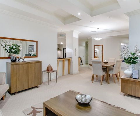 MacArthur Chambers - Airlie Beach Holiday 1