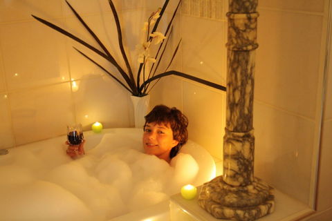 Villa Della Rosa B&B - Airlie Beach Holiday 3