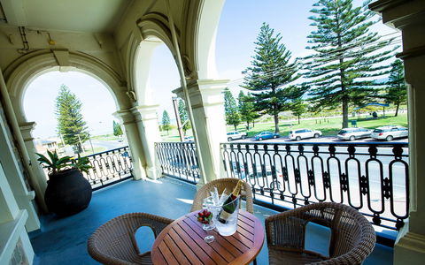 Largs Pier Hotel - Airlie Beach Holiday 2