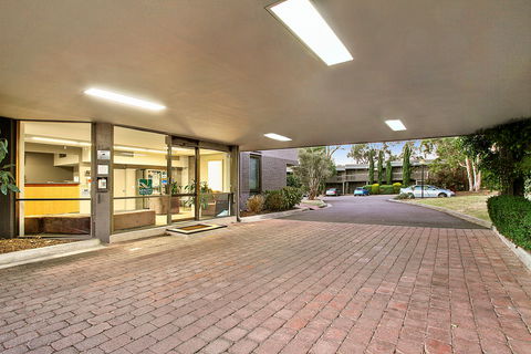 Knox International Hotel - Airlie Beach Holiday 0