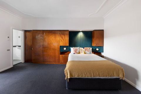 Regents Court - Airlie Beach Holiday 1