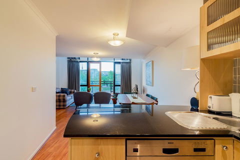 ALLARA CANBERRA - Airlie Beach Holiday 2