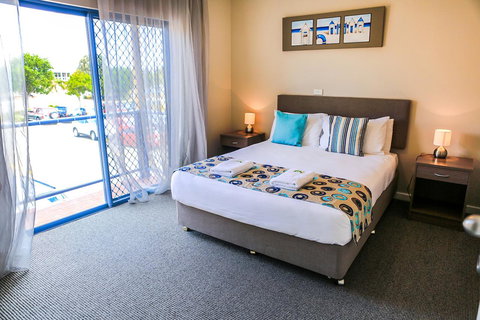 Marina Hotel - Airlie Beach Holiday 30