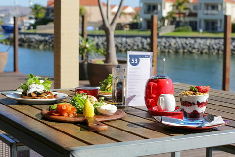 Marina Hotel - Airlie Beach Holiday 40