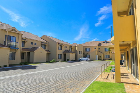 Marina Hotel - Airlie Beach Holiday 34