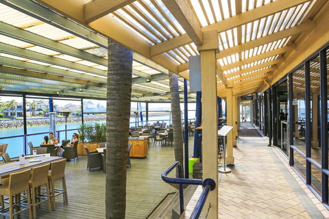 Marina Hotel - Airlie Beach Holiday 44