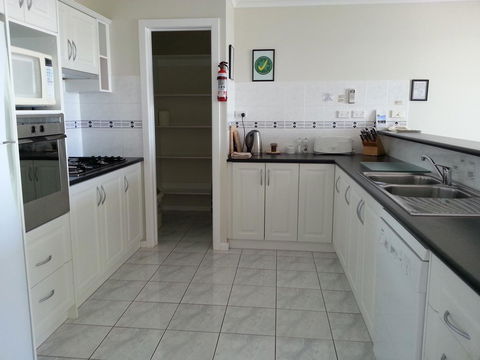 Birubi Holiday Homes Kangaroo Island - Airlie Beach Holiday 2