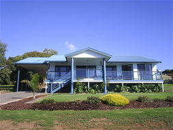 Book Emu Bay Accommodation Airlie Beach Holiday Airlie Beach Holiday