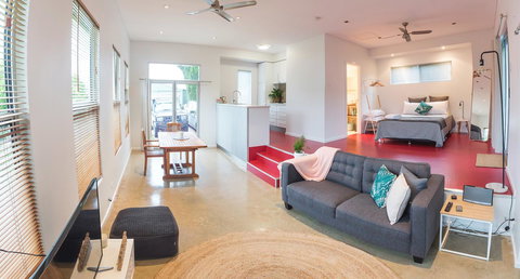 S T U D I O 22 Peaceful Retreat With Garden Views - Airlie Beach Holiday 2