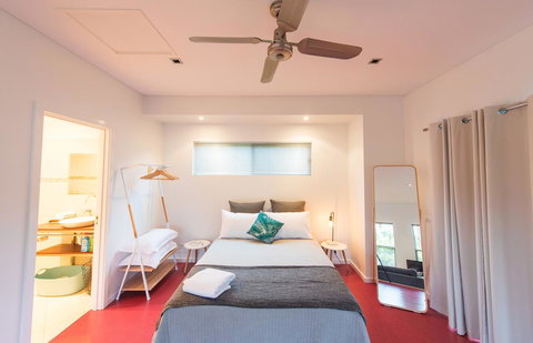 S T U D I O 22 Peaceful Retreat With Garden Views - Airlie Beach Holiday 3