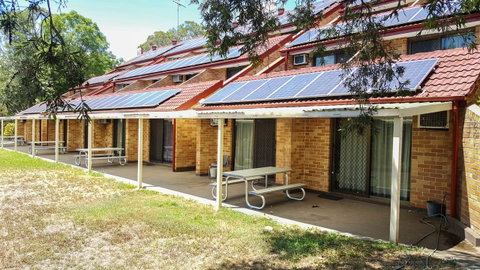 Windsor Terrace Motel - Airlie Beach Holiday 16