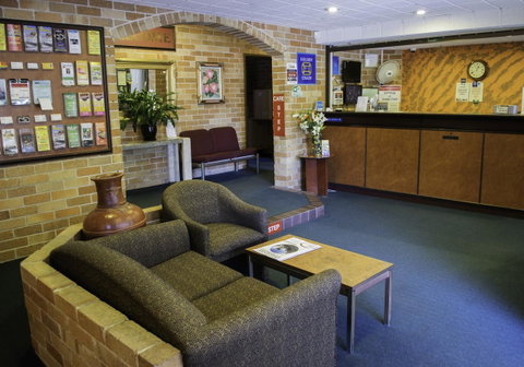 Windsor Terrace Motel - Airlie Beach Holiday 14