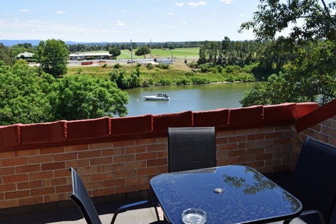 Windsor Terrace Motel - Airlie Beach Holiday 0