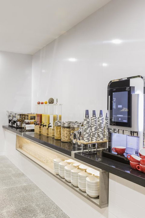 Ibis Adelaide - Airlie Beach Holiday 18