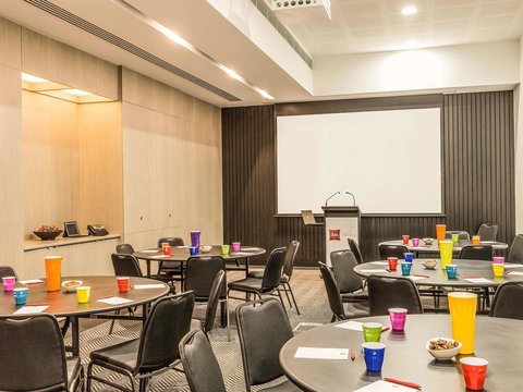 Ibis Adelaide - Airlie Beach Holiday 35