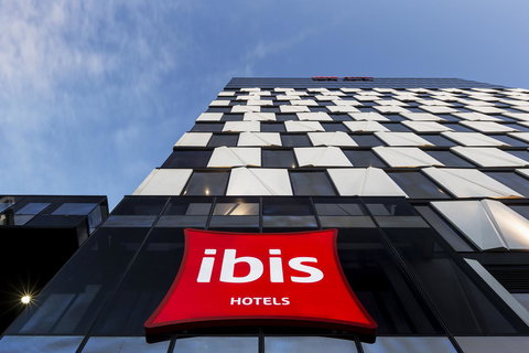 Ibis Adelaide - Airlie Beach Holiday 13