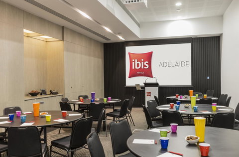 Ibis Adelaide - Airlie Beach Holiday 25
