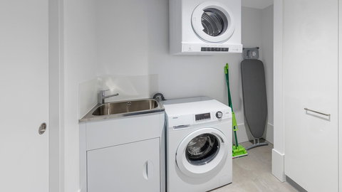 Avani Adelaide Residences - Airlie Beach Holiday 19