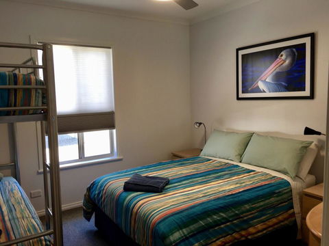 Emu Bay Holiday Homes - Airlie Beach Holiday 18