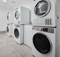 Charlestown Executive Apartments - Airlie Beach Holiday