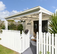 Wintergarden Beach Cabin - Airlie Beach Holiday