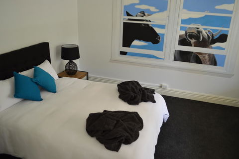 Two Cow Cottage Bed & Breakfast - Airlie Beach Holiday 23