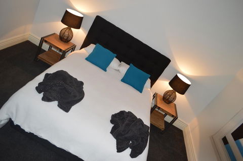 Two Cow Cottage Bed & Breakfast - Airlie Beach Holiday 17