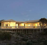 White Sands Holiday Retreat - Airlie Beach Holiday
