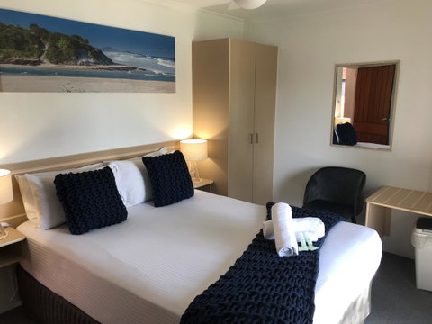 OCEAN BREEZE MOTEL - Airlie Beach Holiday 22