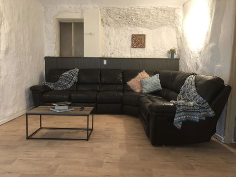 Aussie Opal Diggers Outback Retreat-Undergound - Airlie Beach Holiday 0