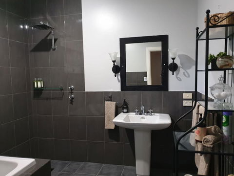 Amy\'s House Bed & Breakfast - Airlie Beach Holiday 4