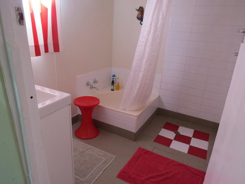 The Pig And Whistle - Airlie Beach Holiday 11