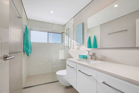 Beachfront Bliss - Airlie Beach Holiday 17