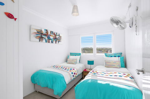 Beachfront Bliss - Airlie Beach Holiday 16