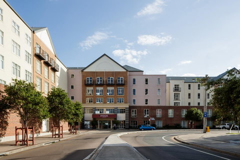 Rydges Newcastle - Airlie Beach Holiday 2