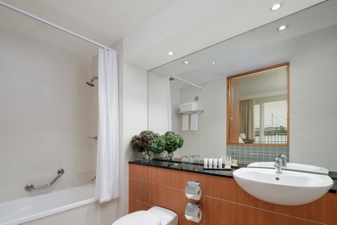 Rydges Newcastle - Airlie Beach Holiday 20