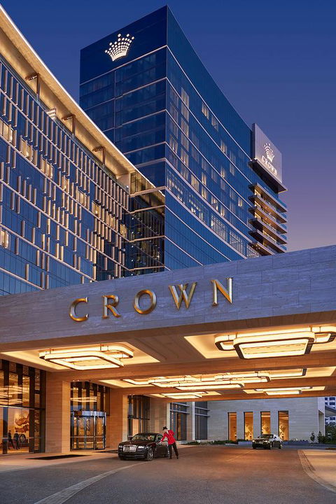 Crown Towers Perth - Airlie Beach Holiday 8