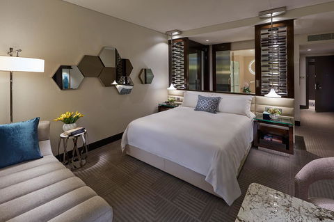 Crown Towers Perth - Airlie Beach Holiday 16